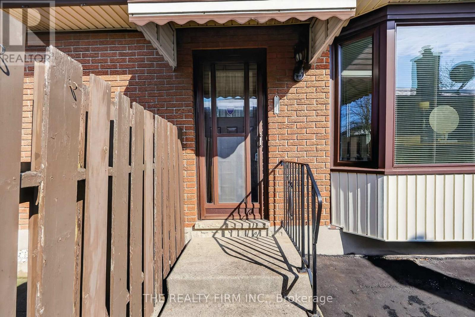 20 Harding Crescent, London South, Ontario  N6E 1G3 - Photo 22 - X12802822