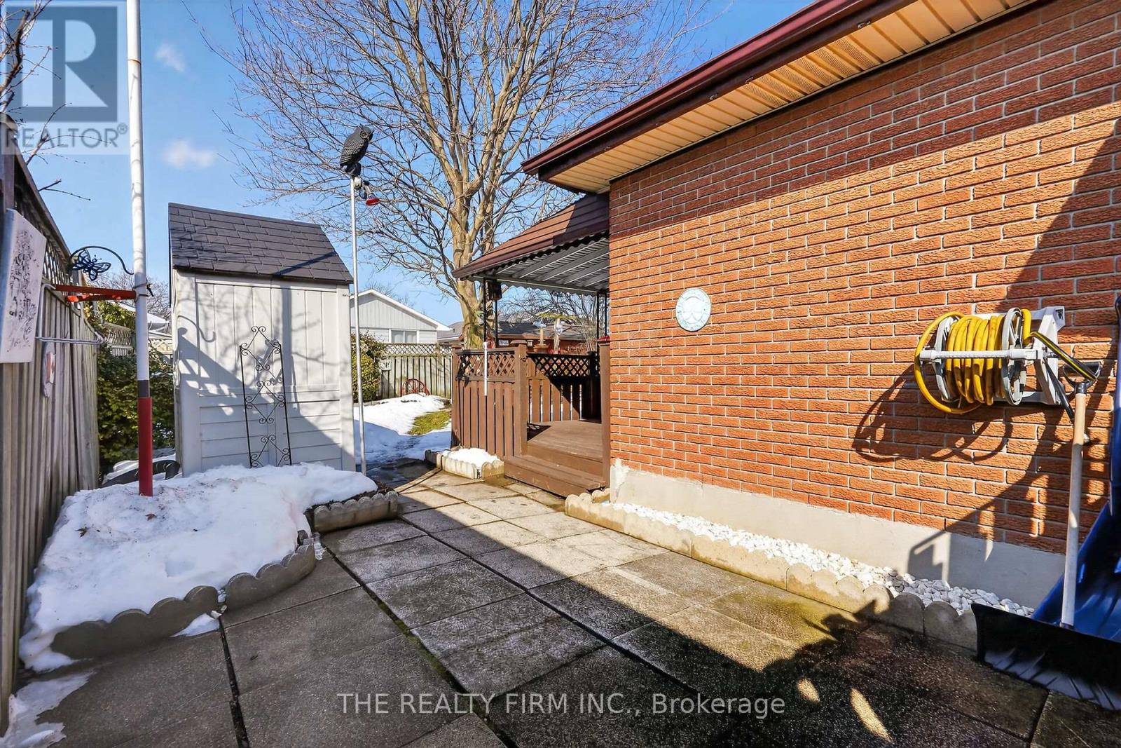 20 Harding Crescent, London South, Ontario  N6E 1G3 - Photo 23 - X12802822