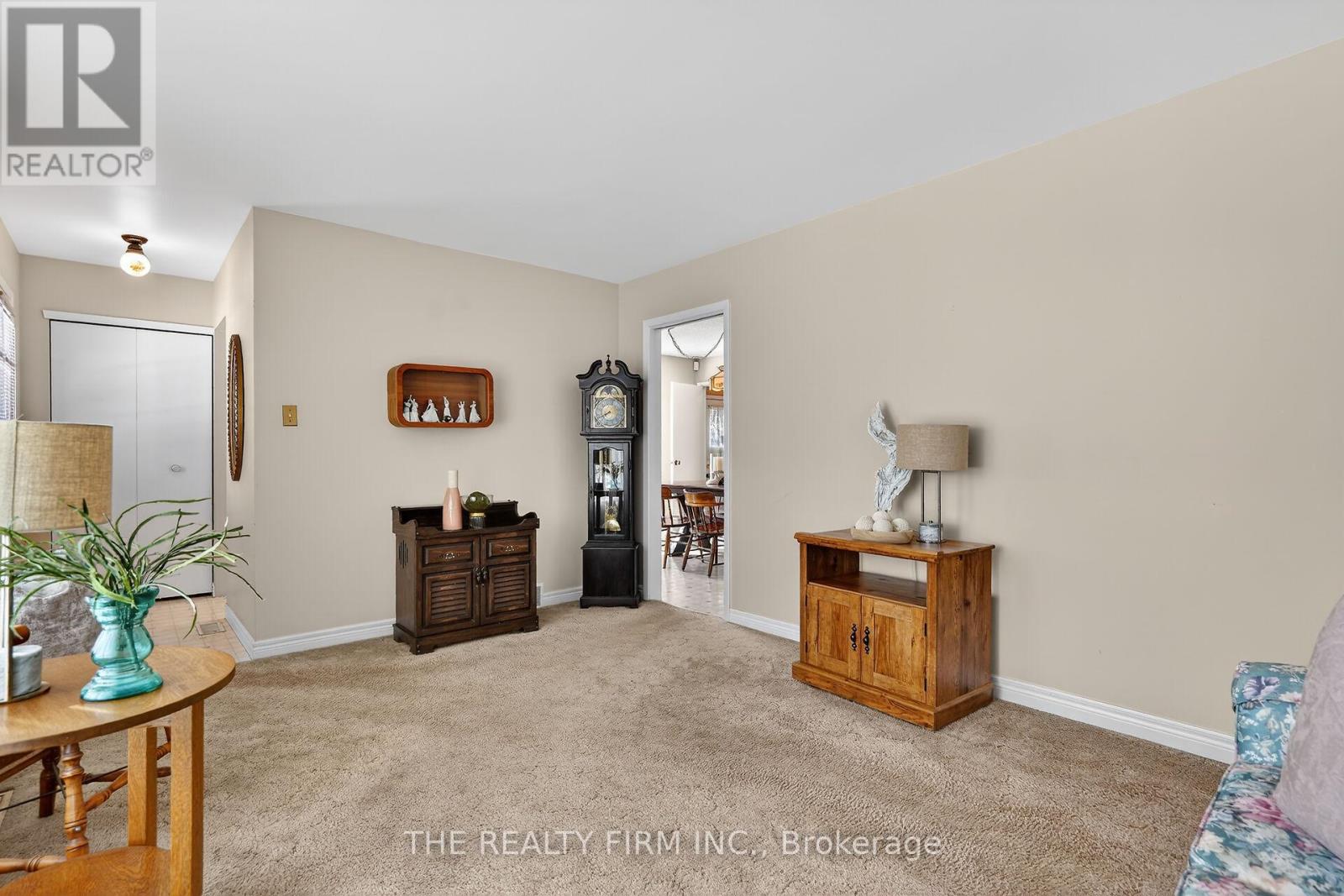 20 Harding Crescent, London South, Ontario  N6E 1G3 - Photo 6 - X12802822