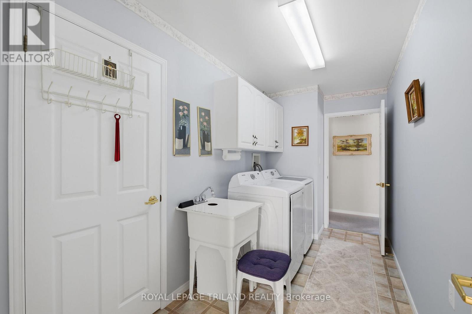 45 Ilderbrook Circle, Middlesex Centre, Ontario  N0M 2A0 - Photo 11 - X12802954