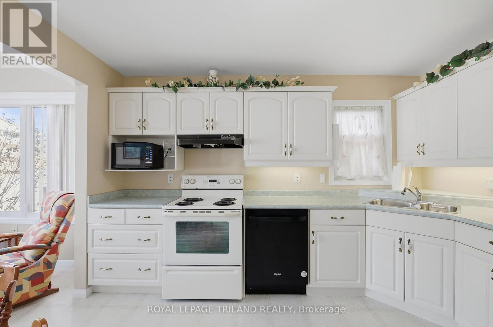 45 Ilderbrook Circle, Middlesex Centre, Ontario  N0M 2A0 - Photo 18 - X12802954