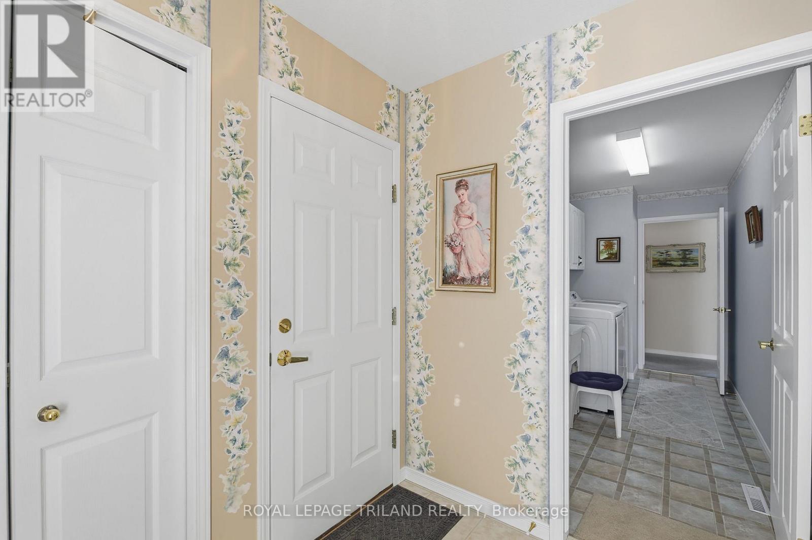 45 Ilderbrook Circle, Middlesex Centre, Ontario  N0M 2A0 - Photo 34 - X12802954