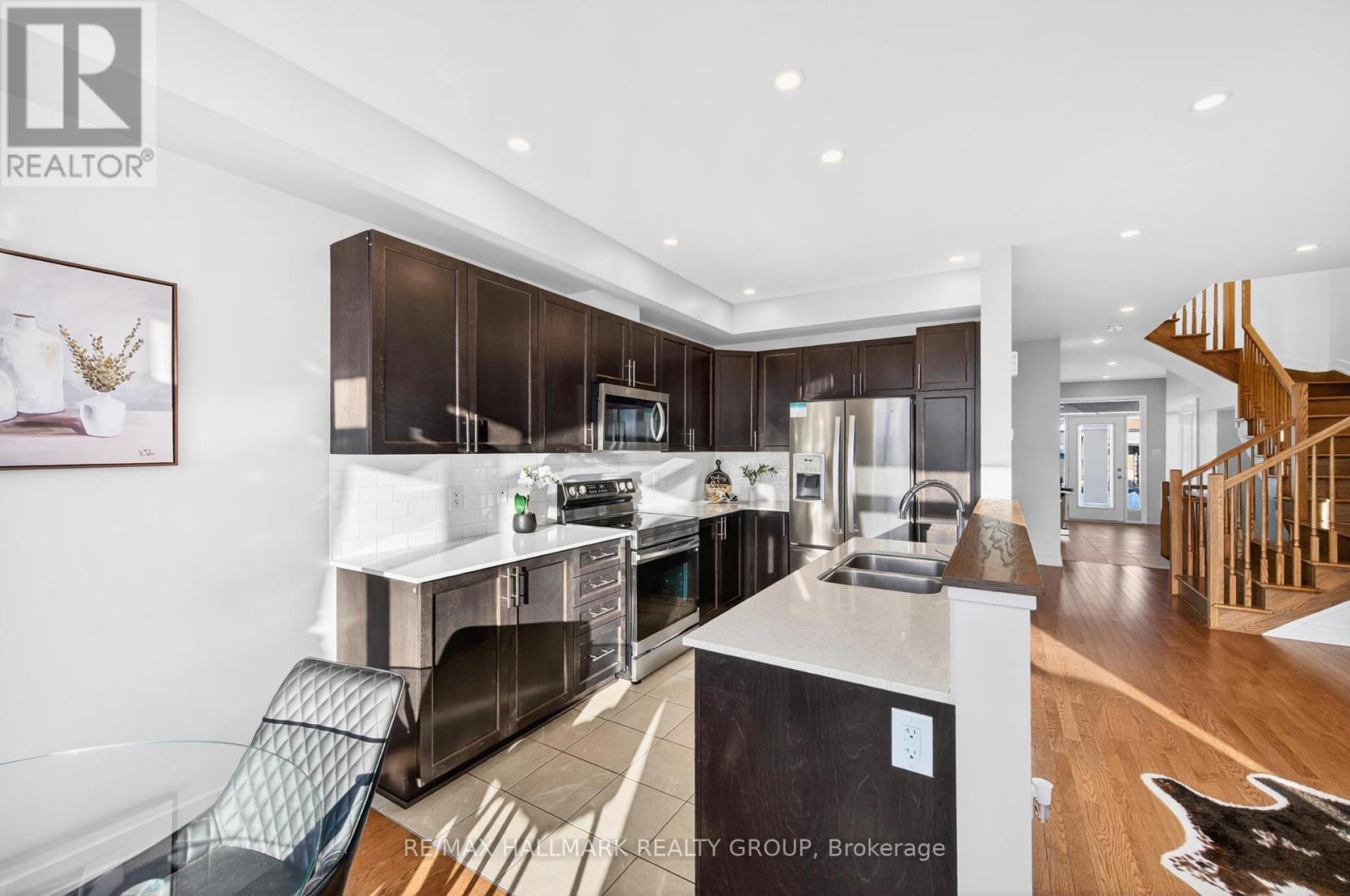 307 Ibanez Walk, Ottawa, Ontario  K1T 0V8 - Photo 15 - X12802788