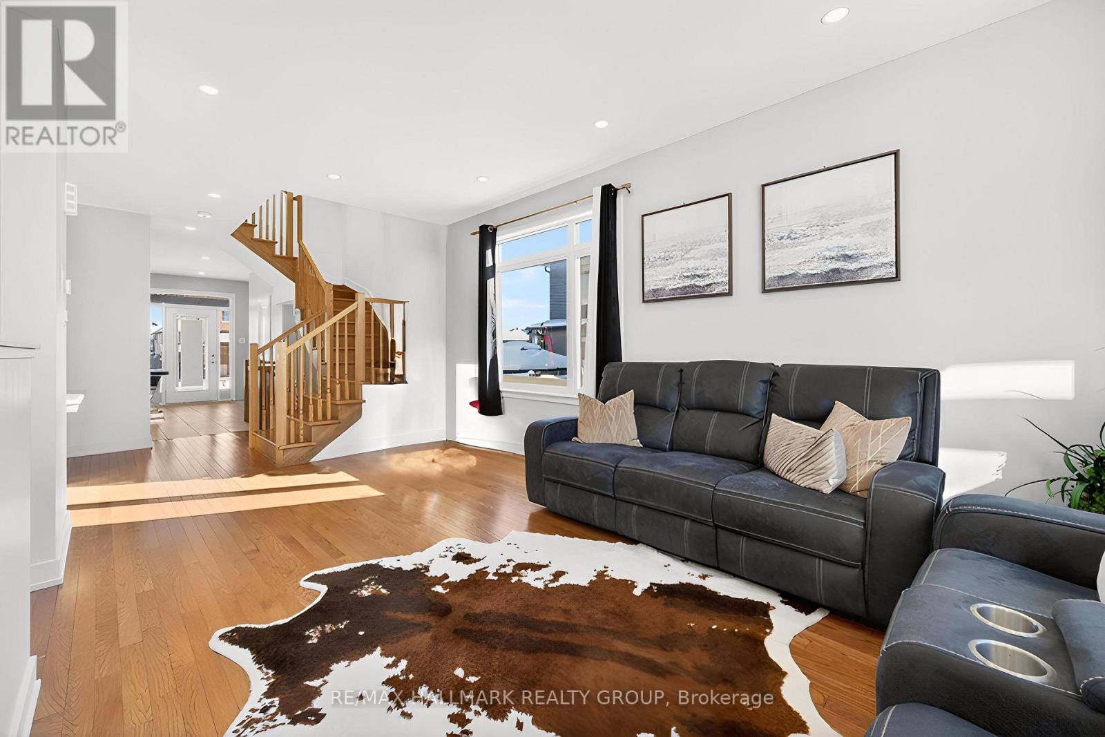 307 Ibanez Walk, Ottawa, Ontario  K1T 0V8 - Photo 8 - X12802788