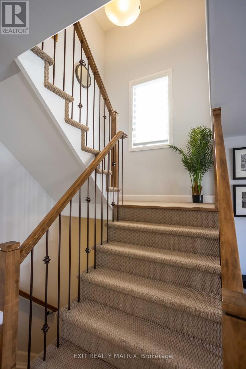 273 Central Park Boulevard, Russell, Ontario  K4R 0E9 - Photo 15 - X12802820