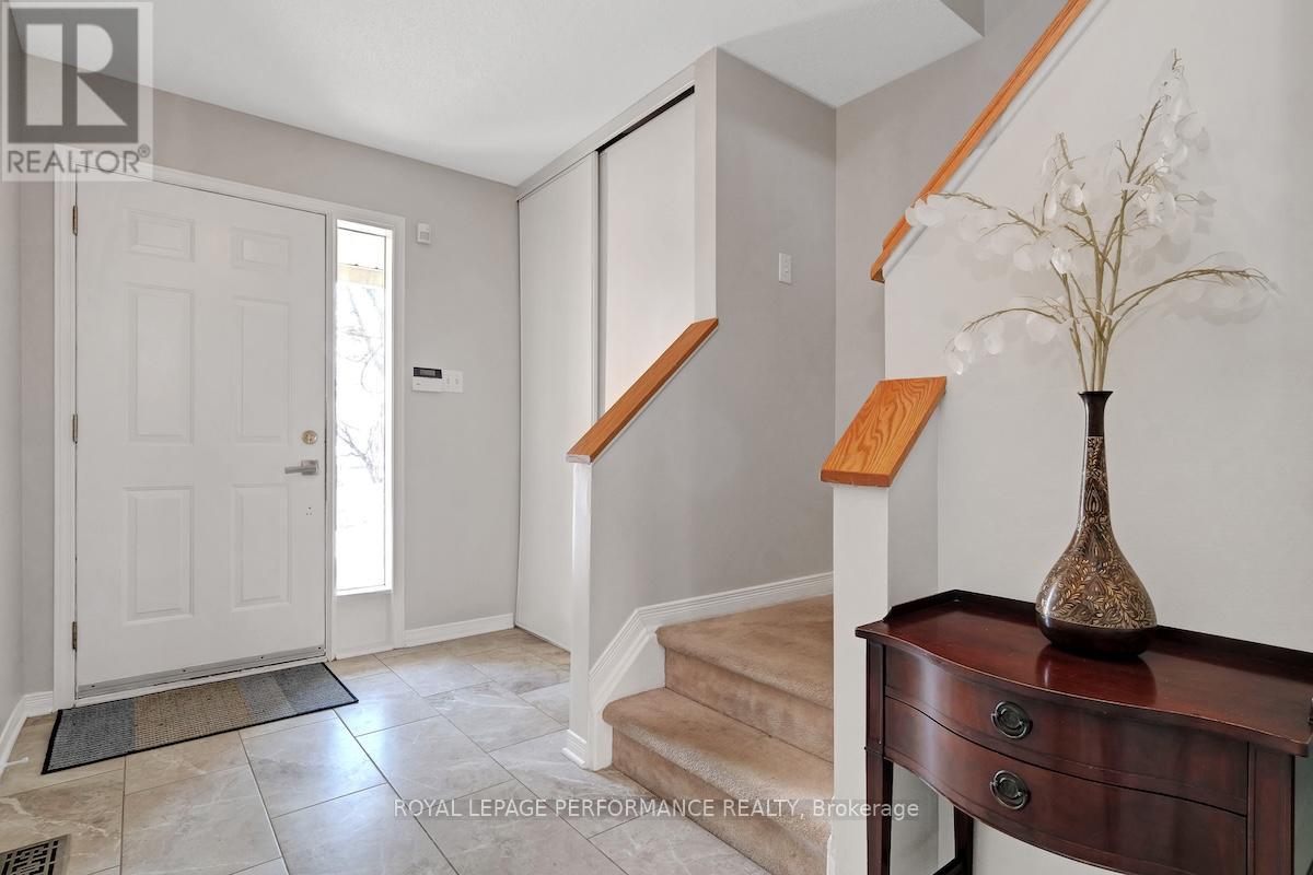 175 Arcola Private, Ottawa, Ontario  K1K 4W9 - Photo 2 - X12802830