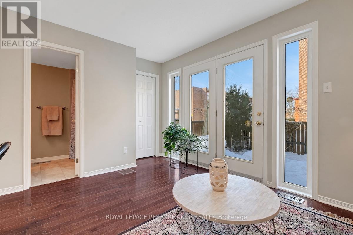 175 Arcola Private, Ottawa, Ontario  K1K 4W9 - Photo 6 - X12802830