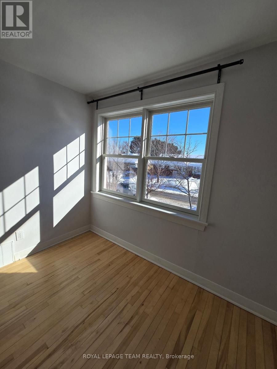 1305 Kingston Avenue, Ottawa, Ontario  K1Z 8K9 - Photo 15 - X12802884