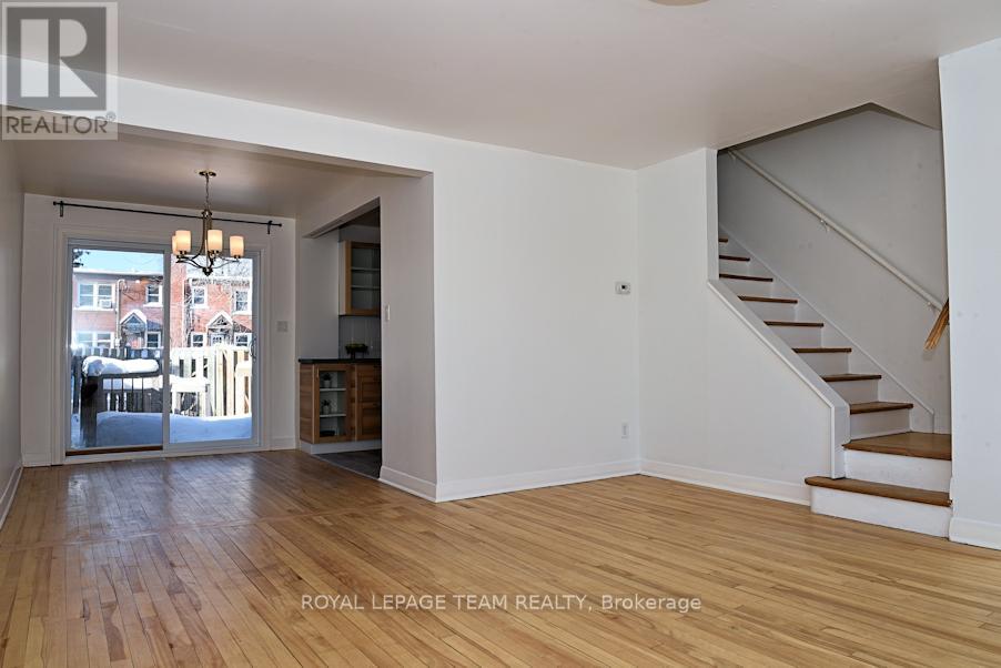 1305 Kingston Avenue, Ottawa, Ontario  K1Z 8K9 - Photo 4 - X12802884