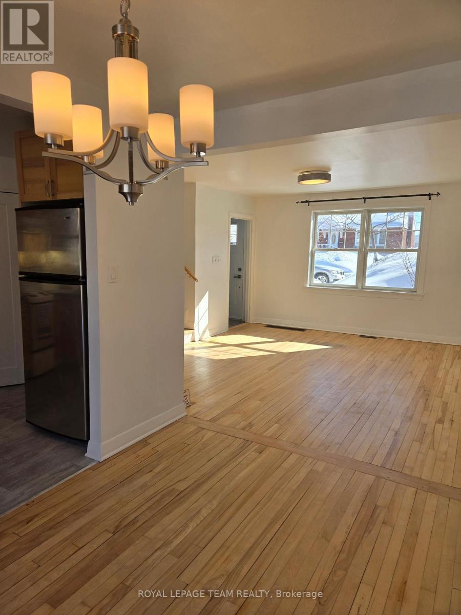 1305 Kingston Avenue, Ottawa, Ontario  K1Z 8K9 - Photo 7 - X12802884