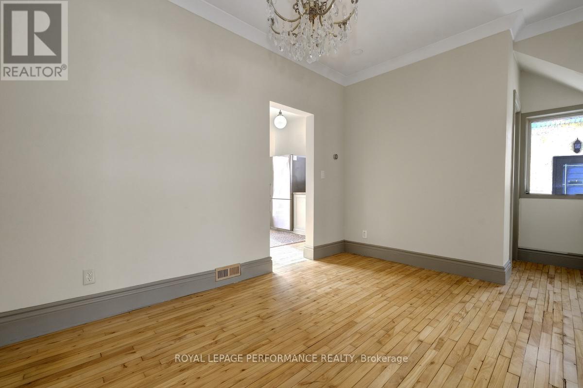 44 Queen Mary Street, Ottawa, Ontario  K1K 1X9 - Photo 13 - X12803008