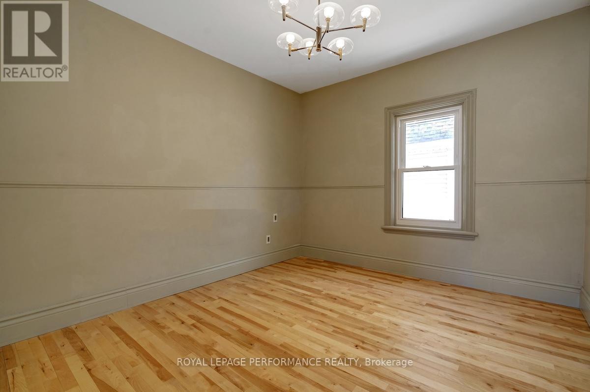 44 Queen Mary Street, Ottawa, Ontario  K1K 1X9 - Photo 30 - X12803008