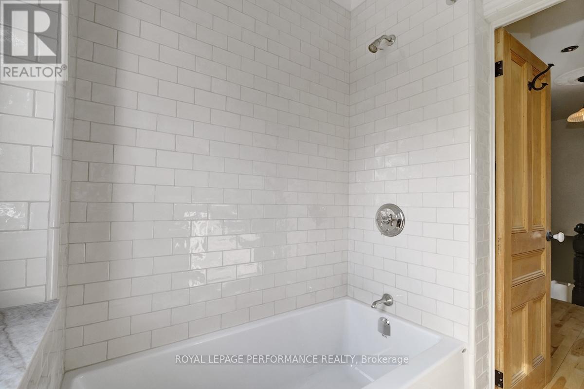 44 Queen Mary Street, Ottawa, Ontario  K1K 1X9 - Photo 34 - X12803008