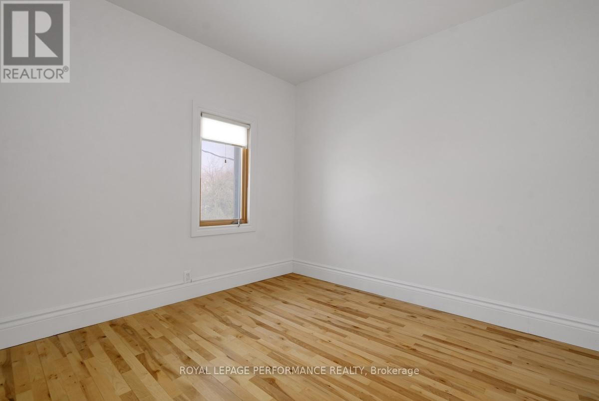 44 Queen Mary Street, Ottawa, Ontario  K1K 1X9 - Photo 36 - X12803008