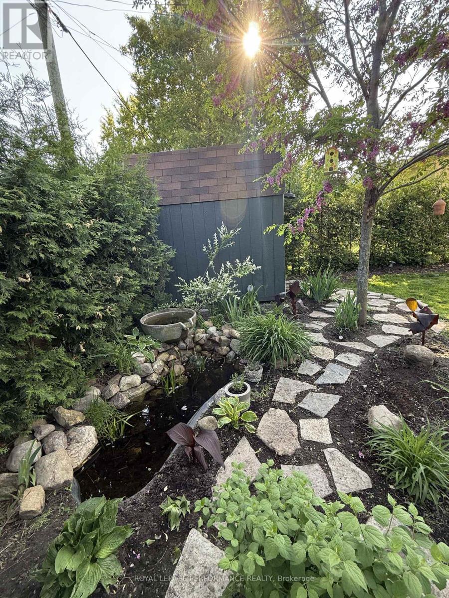 44 Queen Mary Street, Ottawa, Ontario  K1K 1X9 - Photo 43 - X12803008