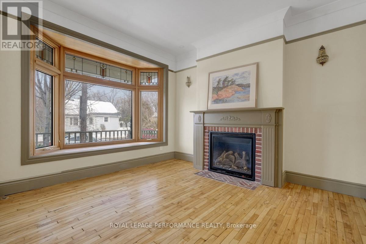 44 Queen Mary Street, Ottawa, Ontario  K1K 1X9 - Photo 8 - X12803008