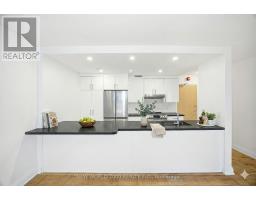 806 - 88 BERNARD AVENUE, Toronto, Ontario