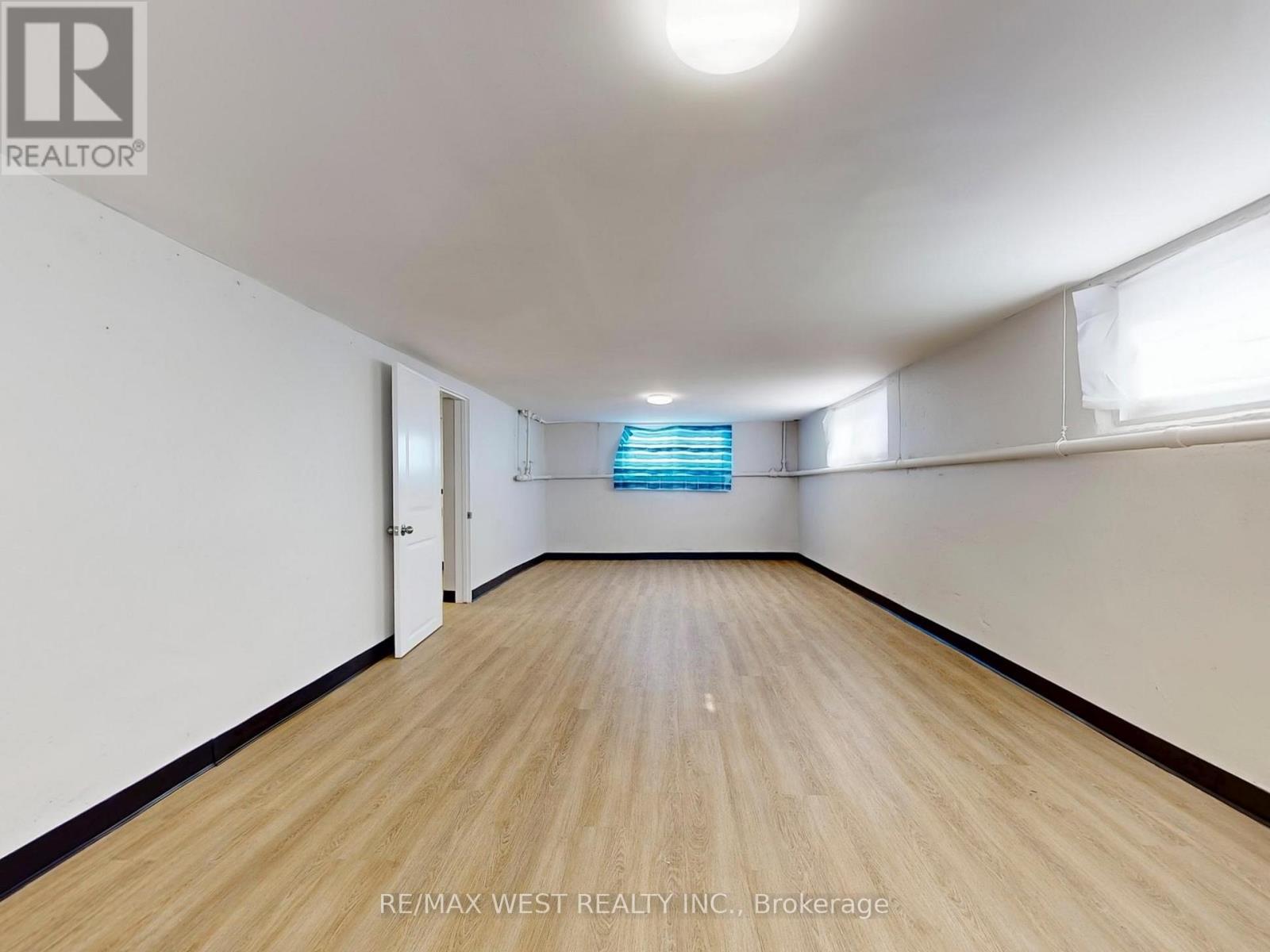 16 Upwood Avenue, Toronto, Ontario  M6L 3A5 - Photo 40 - W12802396