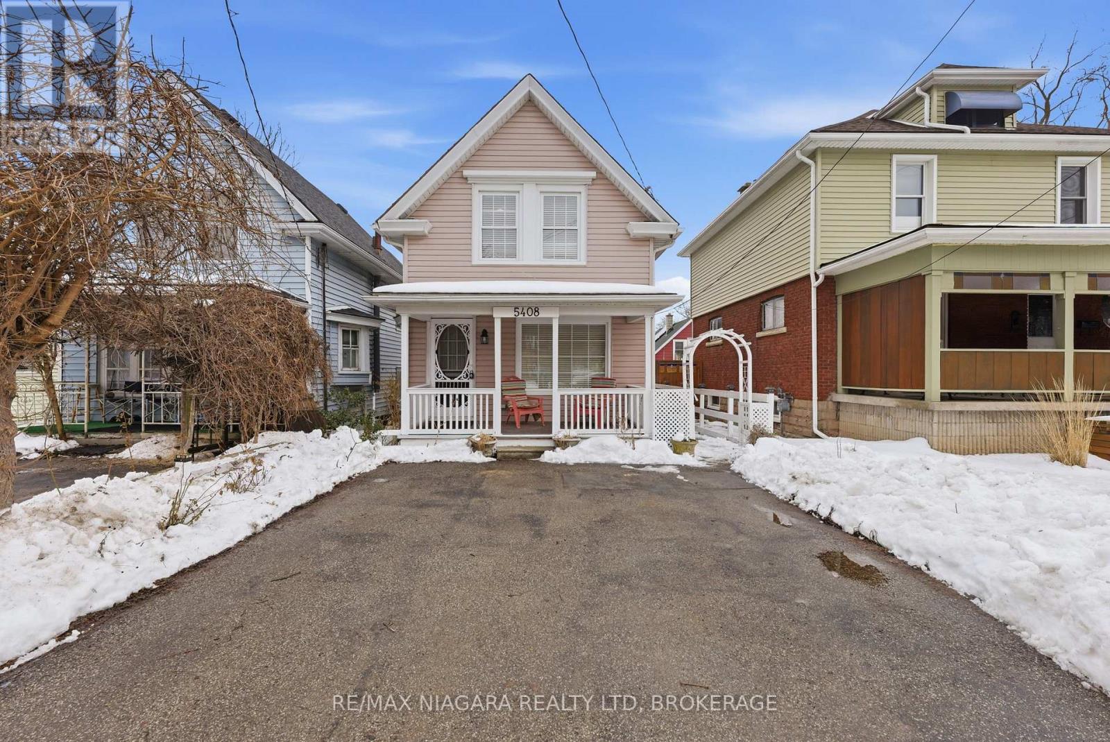 5408 Ontario Avenue, Niagara Falls, Ontario  L2E 3S5 - Photo 2 - X12802818