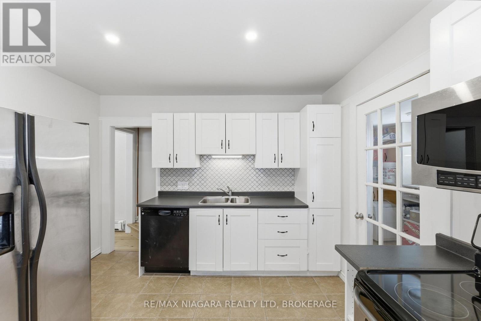 5408 Ontario Avenue, Niagara Falls, Ontario  L2E 3S5 - Photo 6 - X12802818