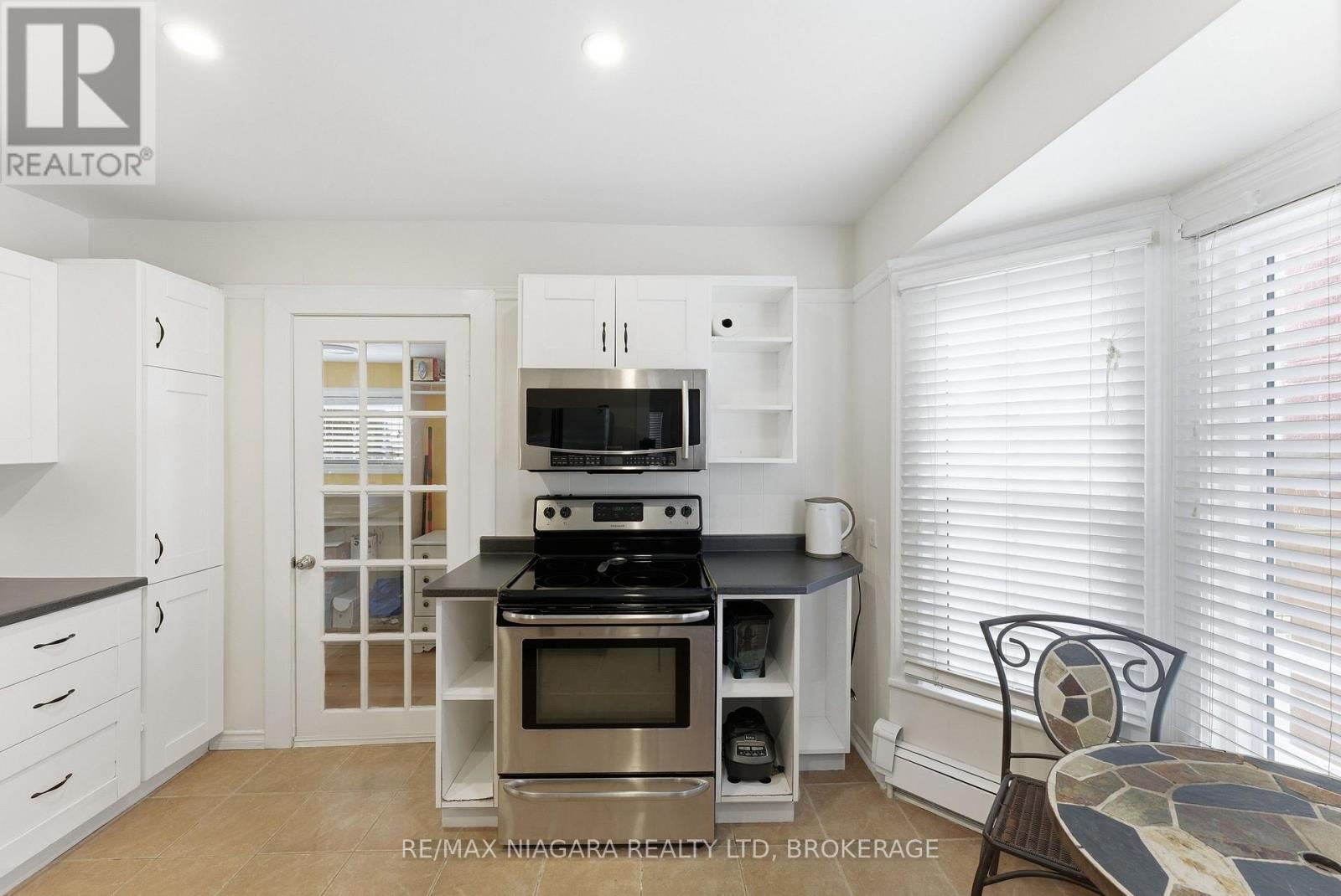 5408 Ontario Avenue, Niagara Falls, Ontario  L2E 3S5 - Photo 8 - X12802818