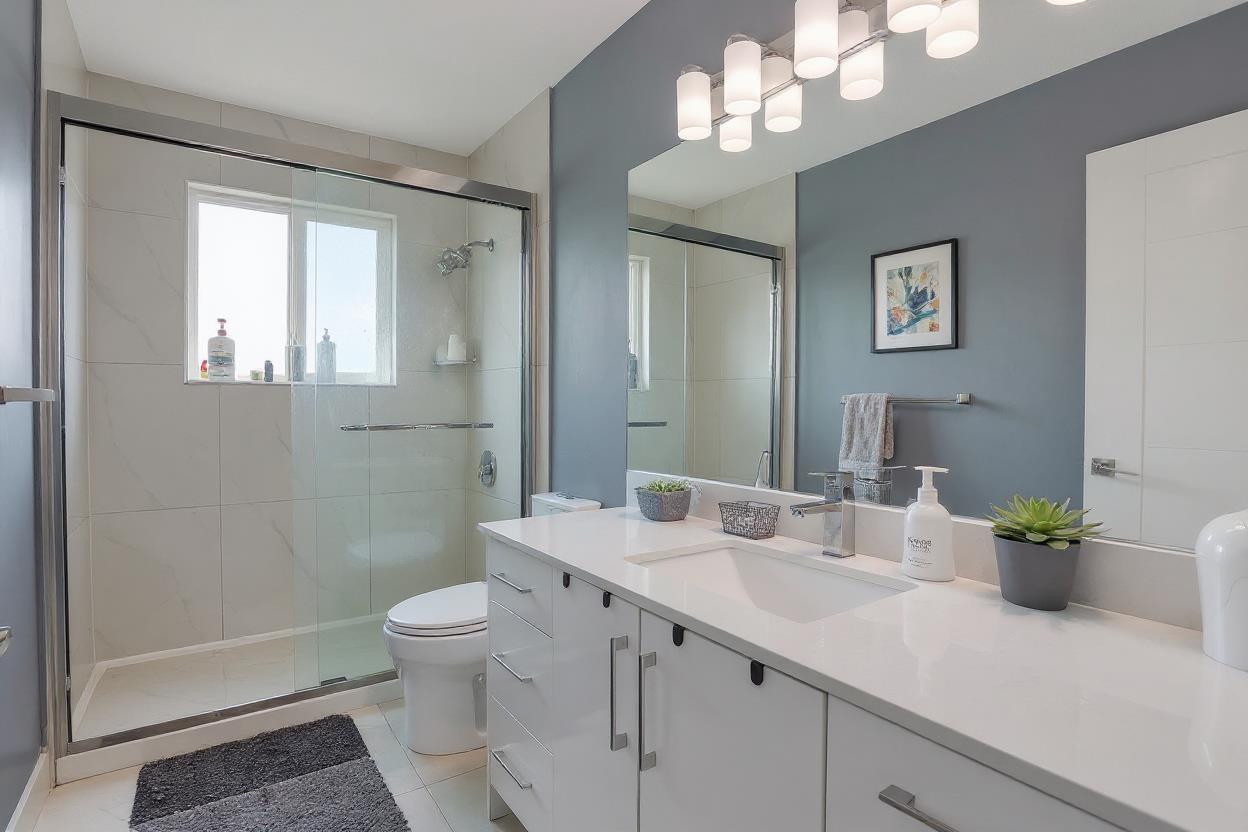 9024 123a Street, Surrey, British Columbia  V3V 6K3 - Photo 9 - R3091628