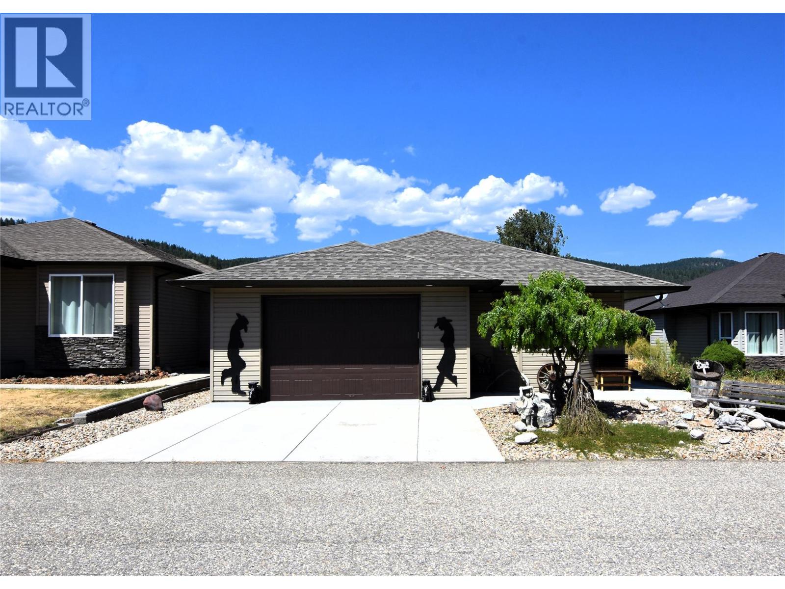 494 Kingfisher Avenue, Vernon, British Columbia  V1H 2A1 - Photo 3 - 10343837