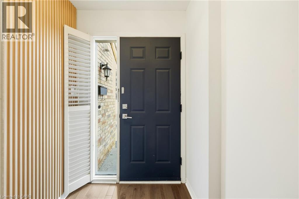 2015 Cleaver Avenue Unit# 5, Burlington, Ontario  L7M 4J7 - Photo 3 - 40805735