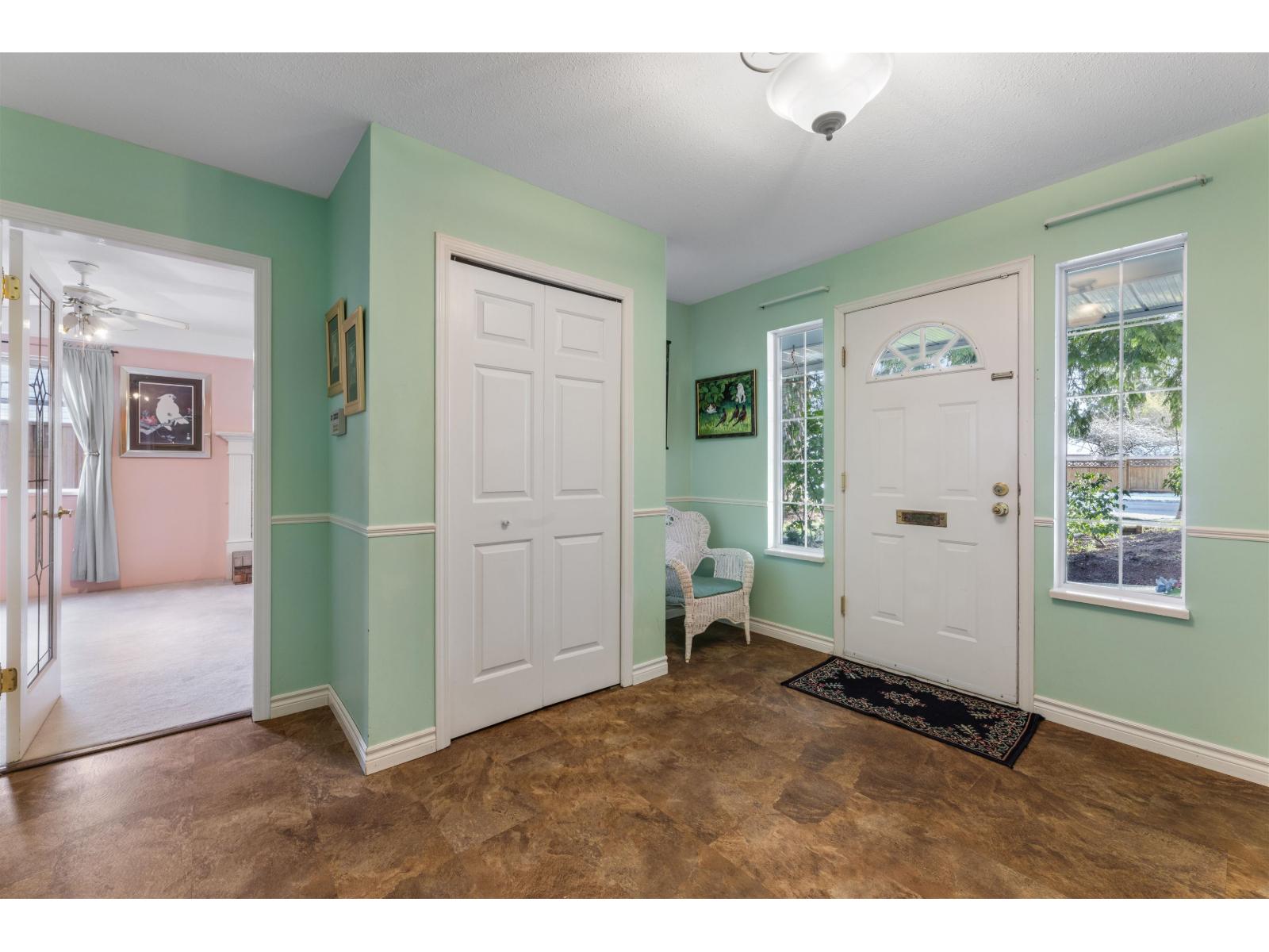 11077 154 Street, Surrey, British Columbia  V3R 6V7 - Photo 5 - R3091518