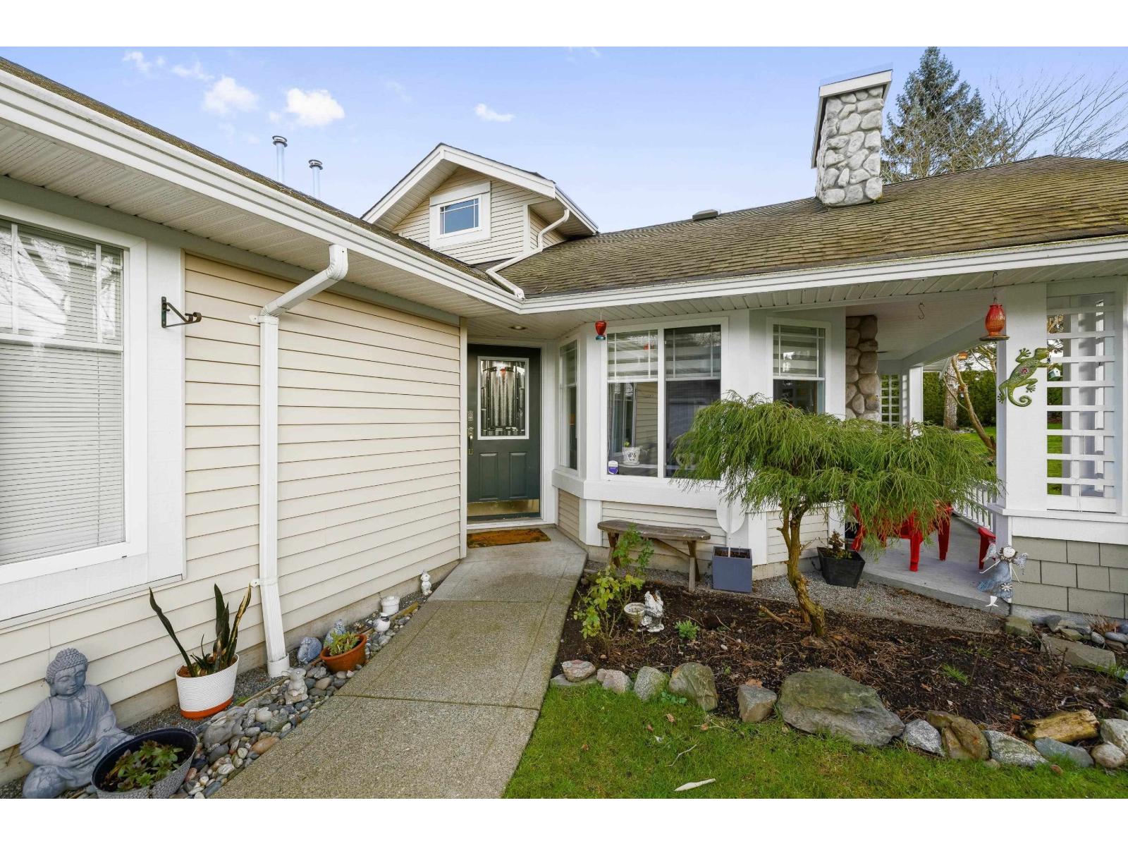 27 6488 168 Street, Surrey, British Columbia  V3S 8Z1 - Photo 2 - R3091536