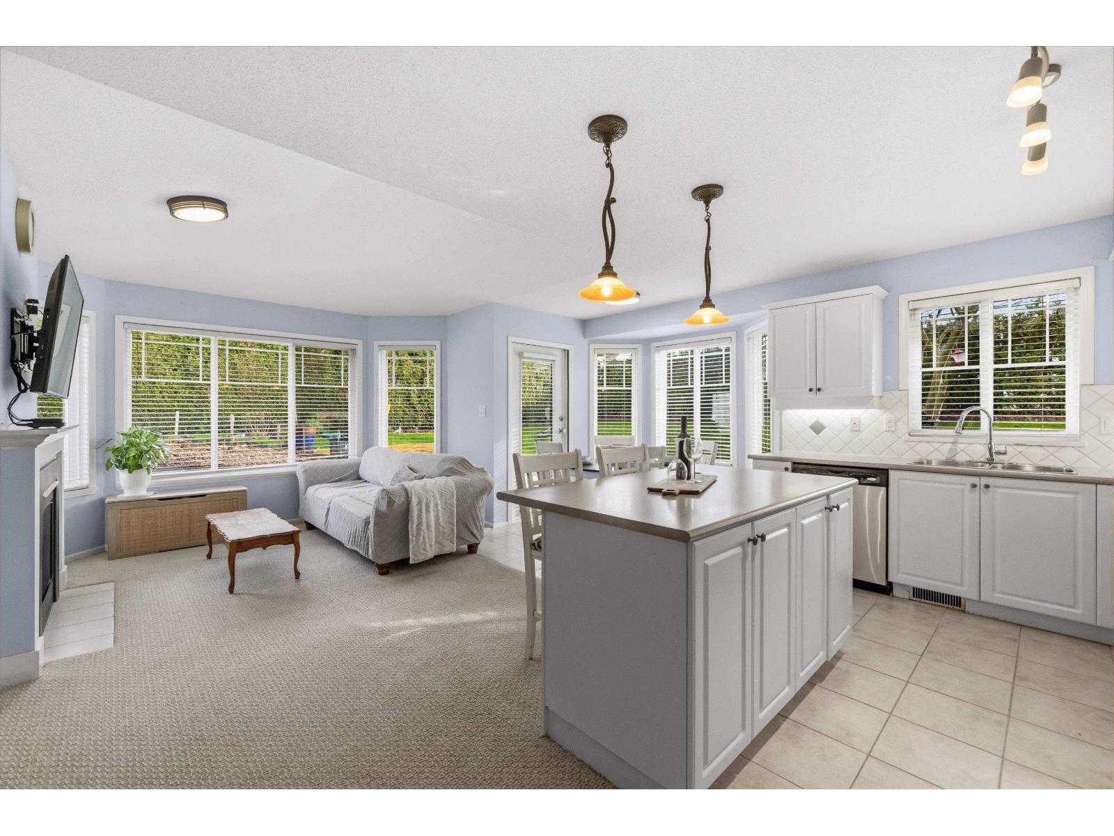 27 6488 168 Street, Surrey, British Columbia  V3S 8Z1 - Photo 8 - R3091536