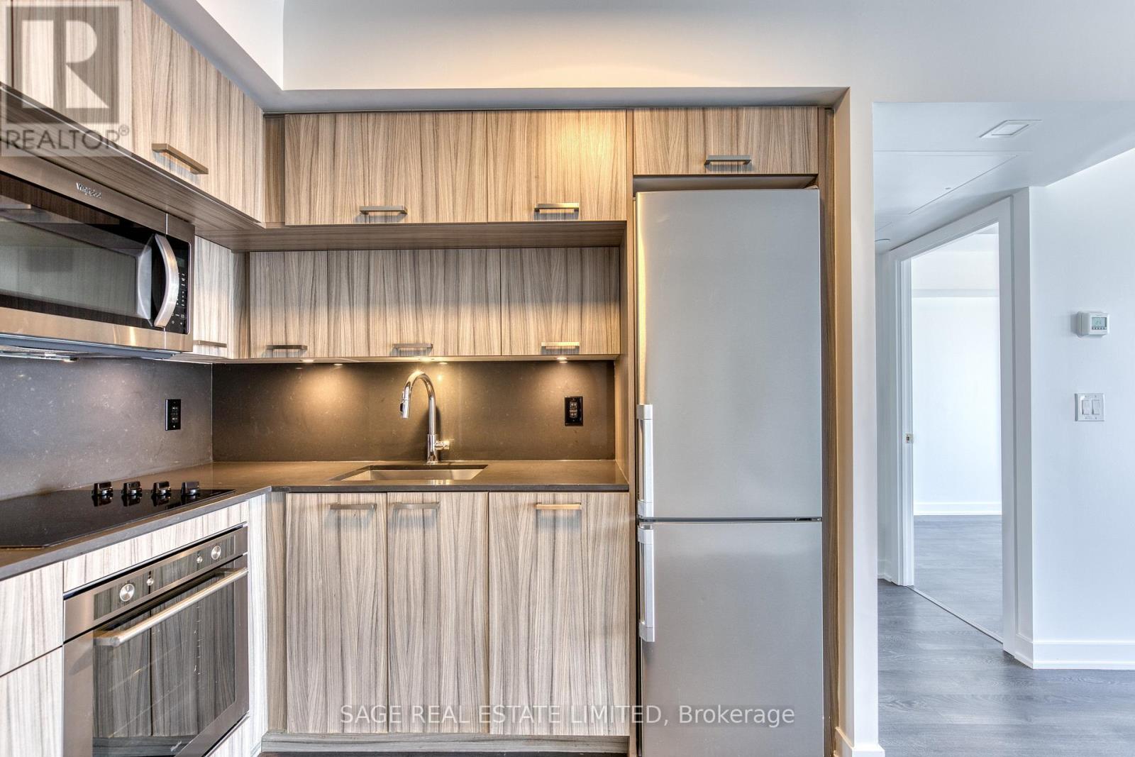 701 - 50 Mccaul Street, Toronto, Ontario  M5T 0B6 - Photo 7 - C12802804