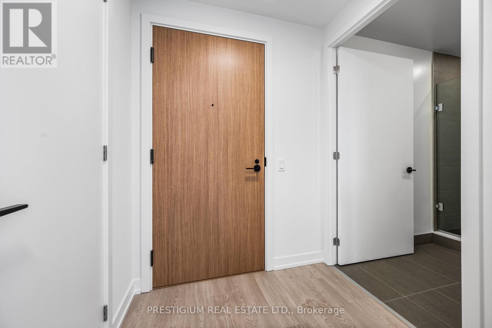 2902 - 35 Parliament Street, Toronto, Ontario  M5A 1G1 - Photo 2 - C12802824