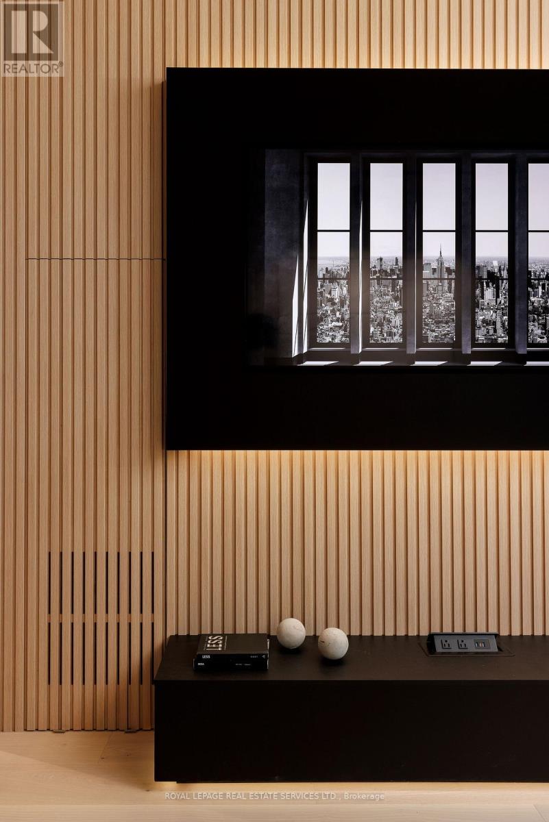 2301 - 88 Blue Jays Way, Toronto, Ontario  M5V 0L7 - Photo 10 - C12802900