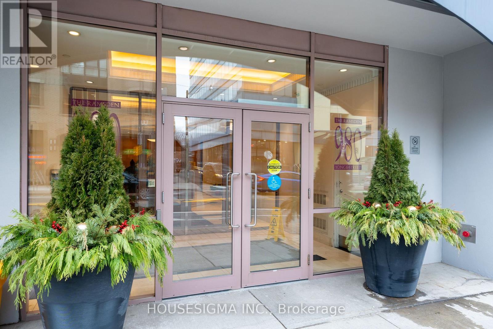 414 - 980 Yonge Street, Toronto, Ontario  M4W 3V8 - Photo 2 - C12802962