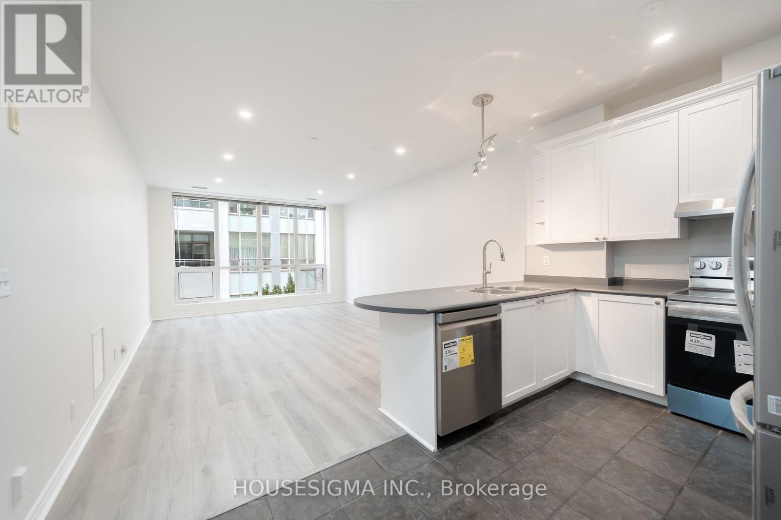 414 - 980 Yonge Street, Toronto, Ontario  M4W 3V8 - Photo 8 - C12802962