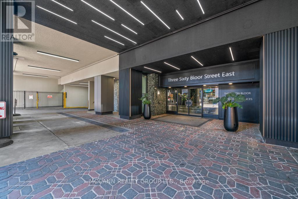 301 - 360 BLOOR STREET E, Toronto, Ontario