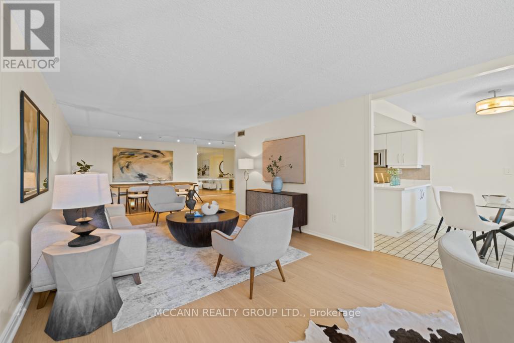 301 - 360 Bloor Street E, Toronto, Ontario  M4W 3M3 - Photo 11 - C12802986