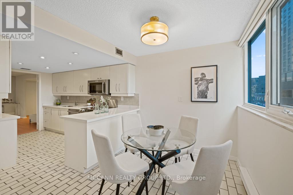 301 - 360 Bloor Street E, Toronto, Ontario  M4W 3M3 - Photo 16 - C12802986