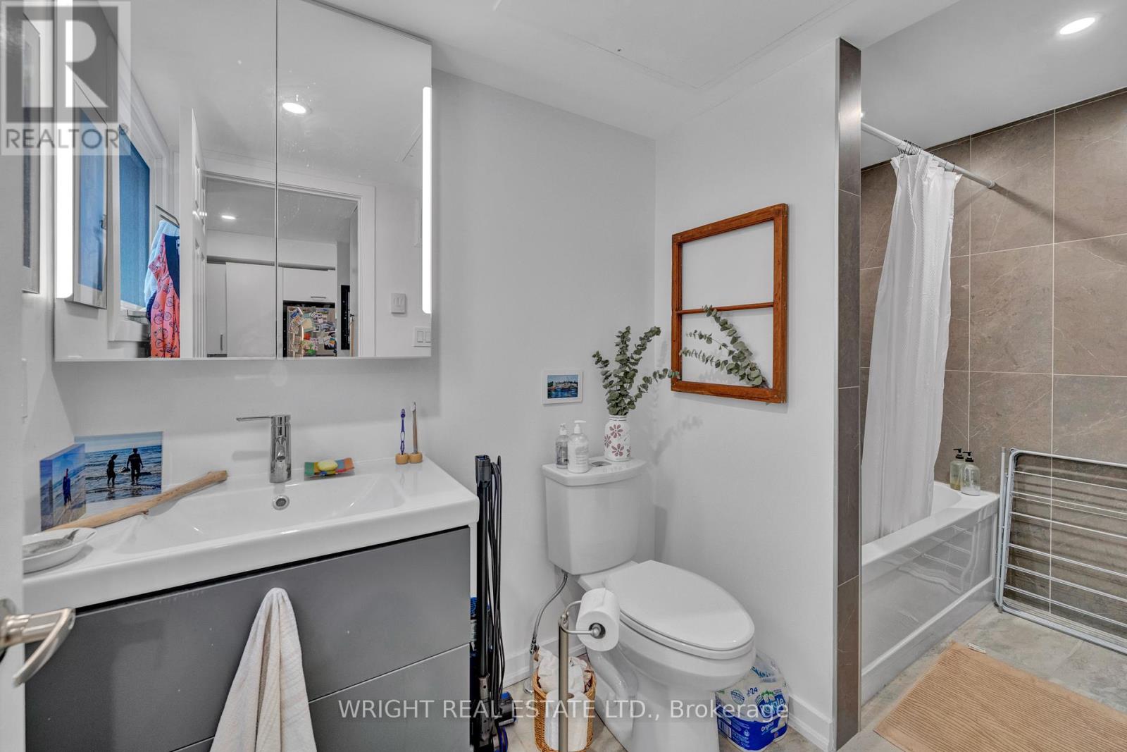 96 Harbord Street, Toronto, Ontario  M5S 1G6 - Photo 18 - C12803014