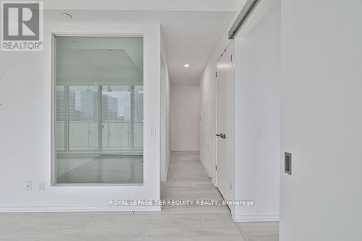 2709 - 197 Yonge Street, Toronto, Ontario  M5B 0C1 - Photo 10 - C12803020