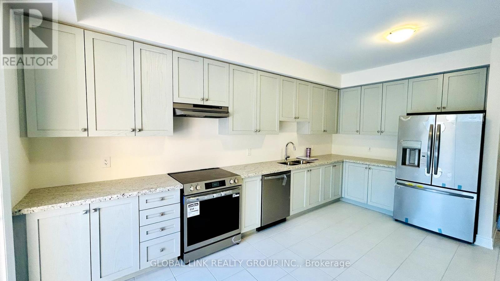 2959 Gatestone Path, Pickering, Ontario  L1X 0R5 - Photo 4 - E12802918