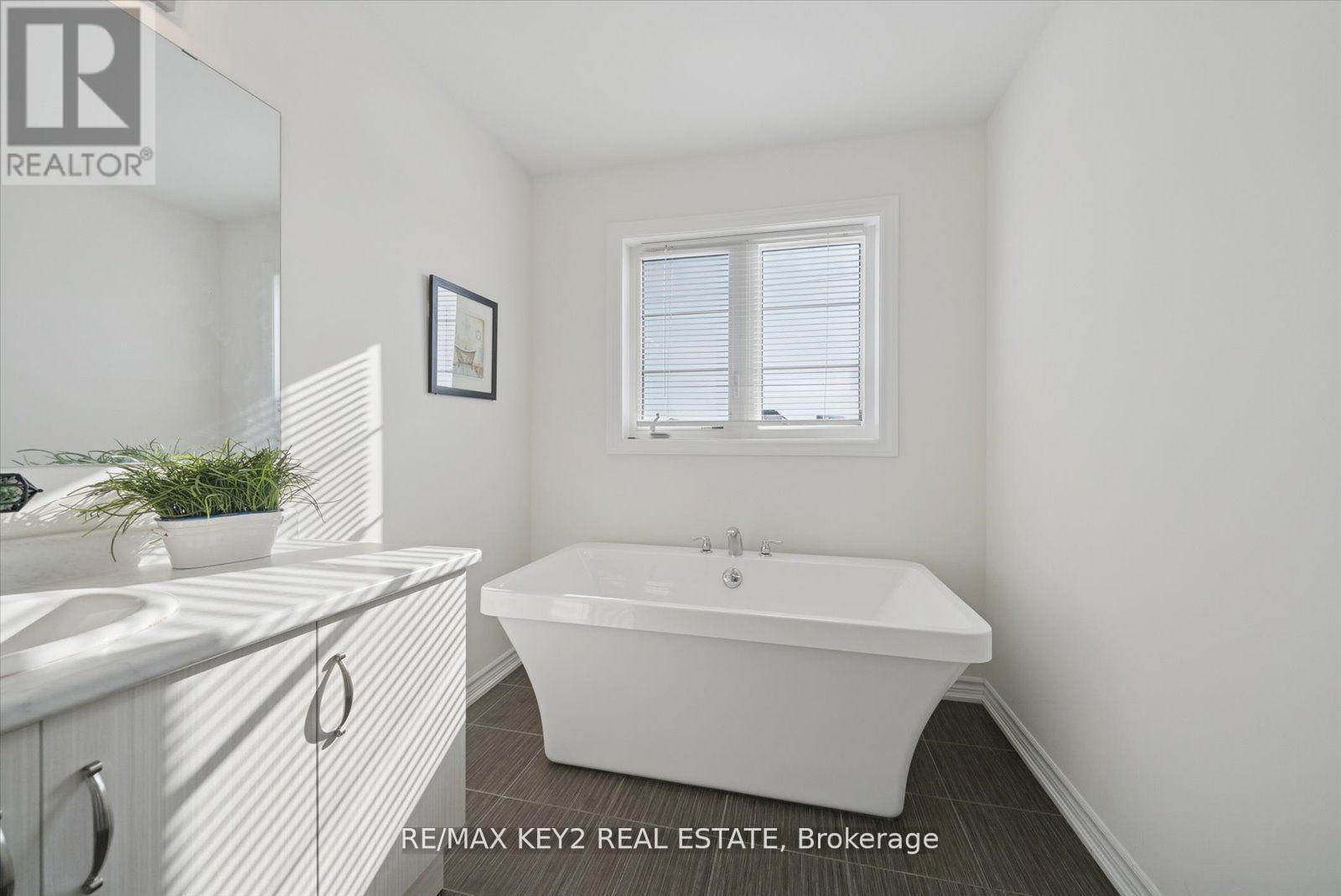 1129 Cameo Street, Pickering, Ontario  L1X 0L7 - Photo 24 - E12802938