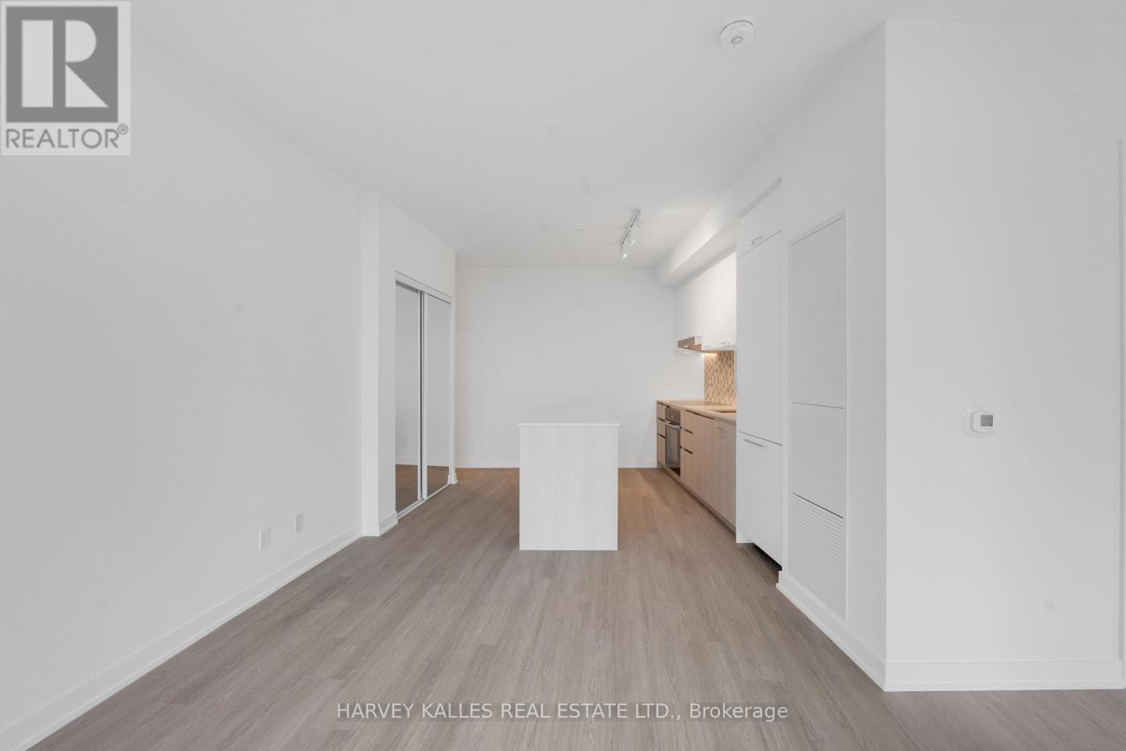 911 - 8188 Yonge Street, Vaughan, Ontario  L4J 1W5 - Photo 12 - N12802838