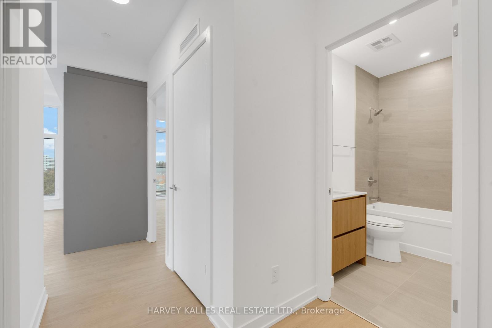 911 - 8188 Yonge Street, Vaughan, Ontario  L4J 1W5 - Photo 23 - N12802838