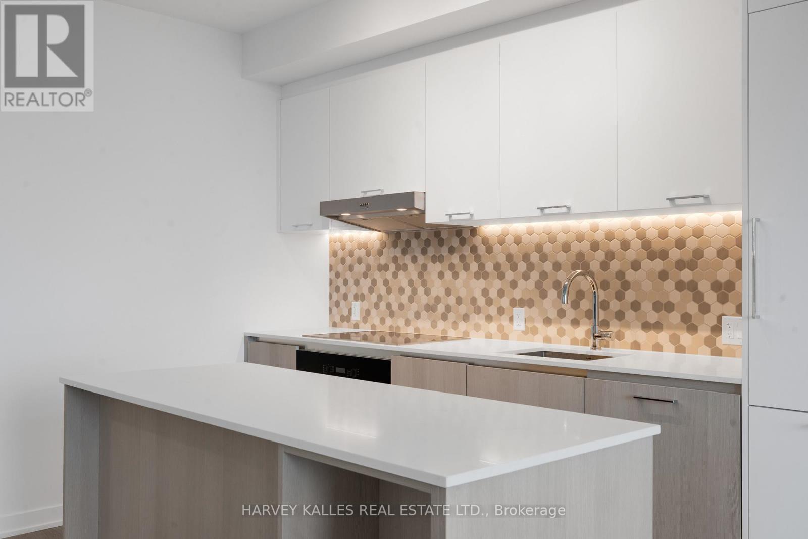 911 - 8188 Yonge Street, Vaughan, Ontario  L4J 1W5 - Photo 9 - N12802838