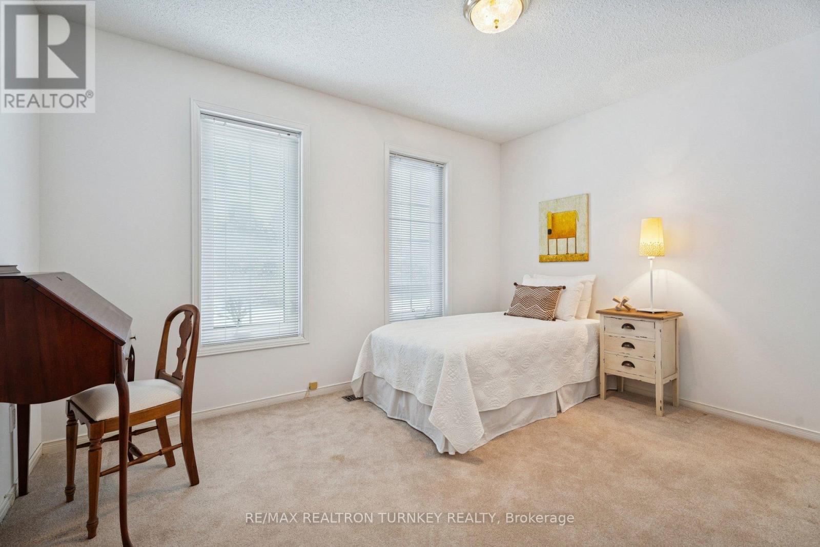 8 Veronica Crescent, East Gwillimbury (Sharon), Ontario  L0G 1V0 - Photo 25 - N12802850