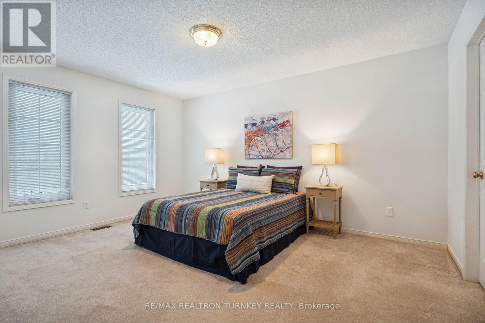 8 Veronica Crescent, East Gwillimbury (Sharon), Ontario  L0G 1V0 - Photo 29 - N12802850