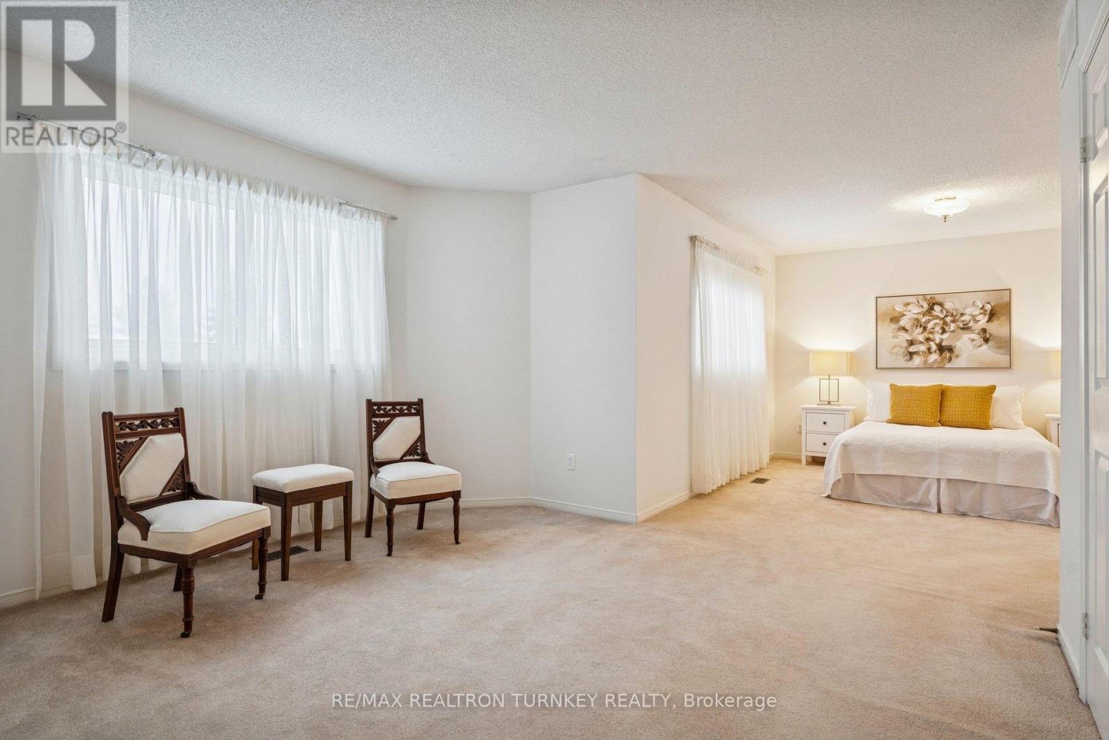 8 Veronica Crescent, East Gwillimbury (Sharon), Ontario  L0G 1V0 - Photo 31 - N12802850