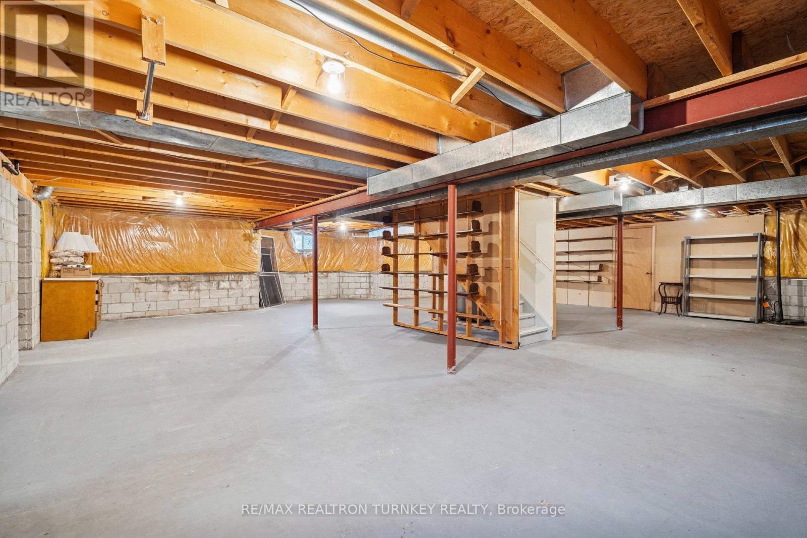 8 Veronica Crescent, East Gwillimbury (Sharon), Ontario  L0G 1V0 - Photo 36 - N12802850